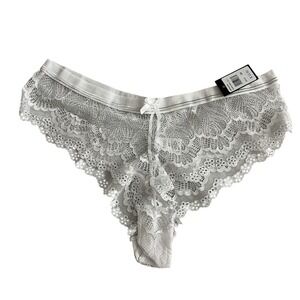 NWT Frederick's Of Hollywood Size 2X white Caroline white Lace Panty
